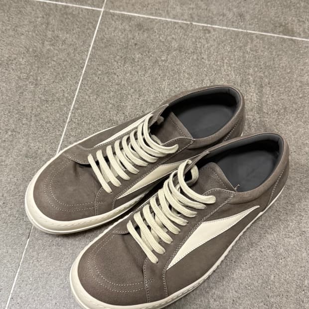 릭오웬스 룩소르 빈티지 스니커즈 릭반스 더스트 밀크 색상 44사이즈