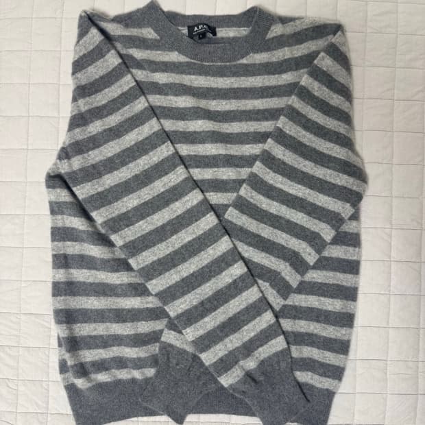 A.P.C. 아페쎄 스트라이프 패턴 캐시미어 니트