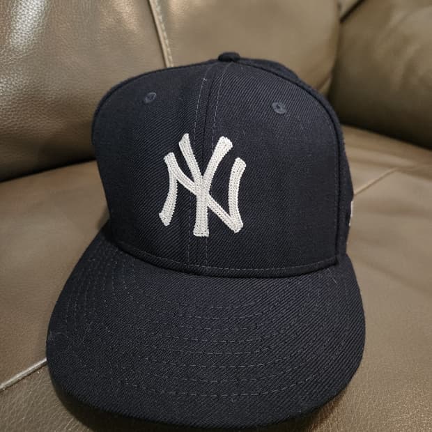 뉴에라 x 디스이즈네버댓 734 사이즈