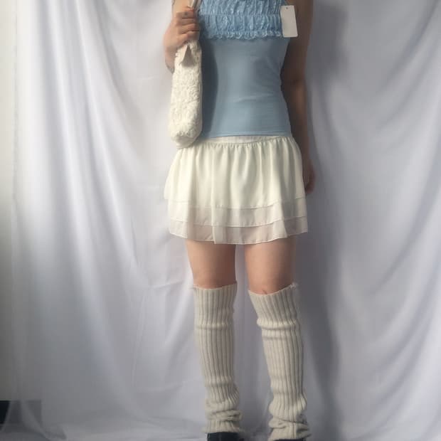 Lace point sleeveless