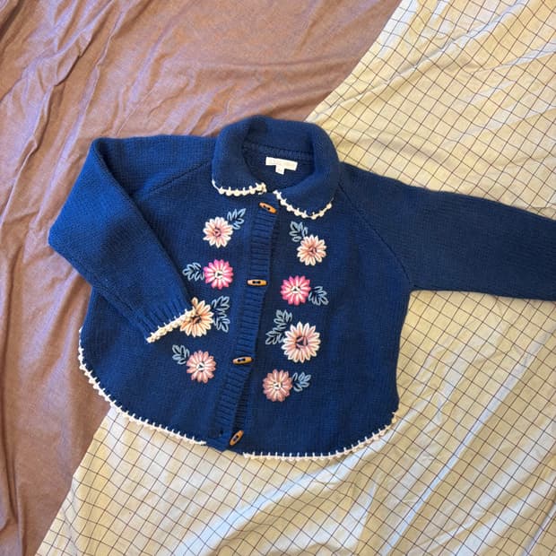 루이스미샤 24fw 플라워 가디건(8y)  