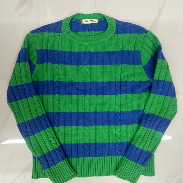 포니테일 스트라이프 니트