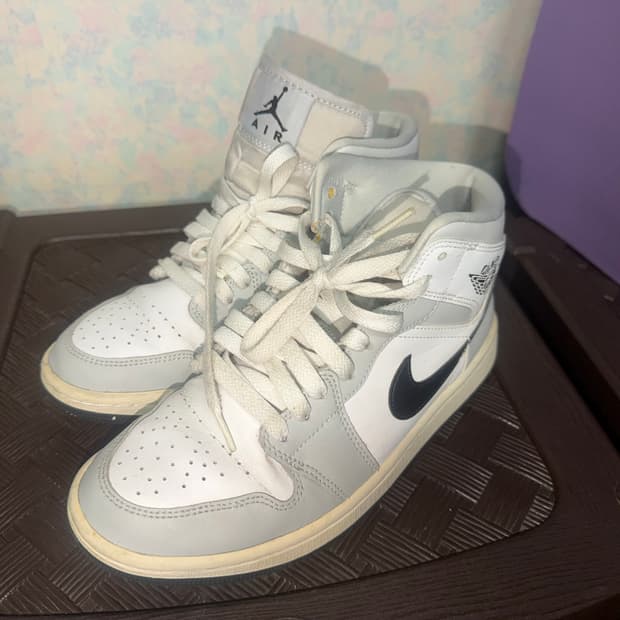 나이키조던 1 미드 그레이 포그 240