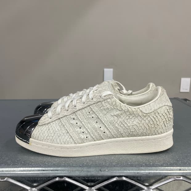 아디다스 슈퍼스타 메탈토 235