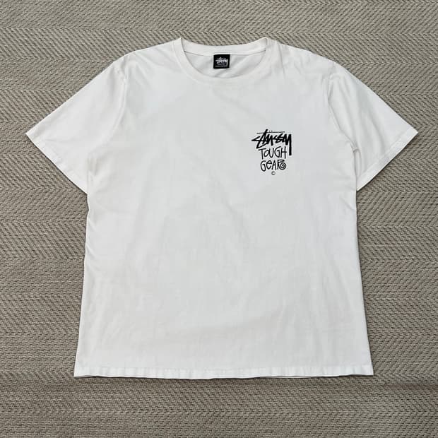 스투시 로고프린팅 반팔티 r3679