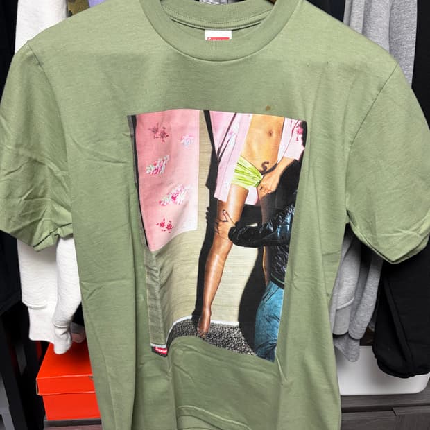 슈프림 모델 포토티