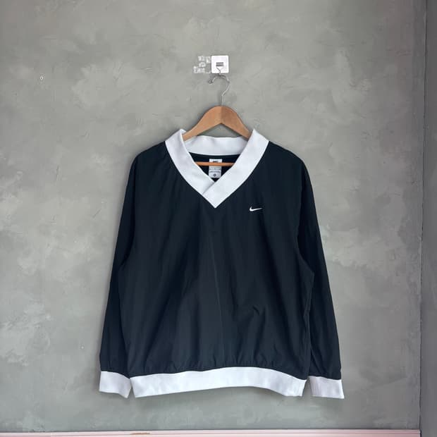 나이키 스우시 바람막이 웜업 검흰