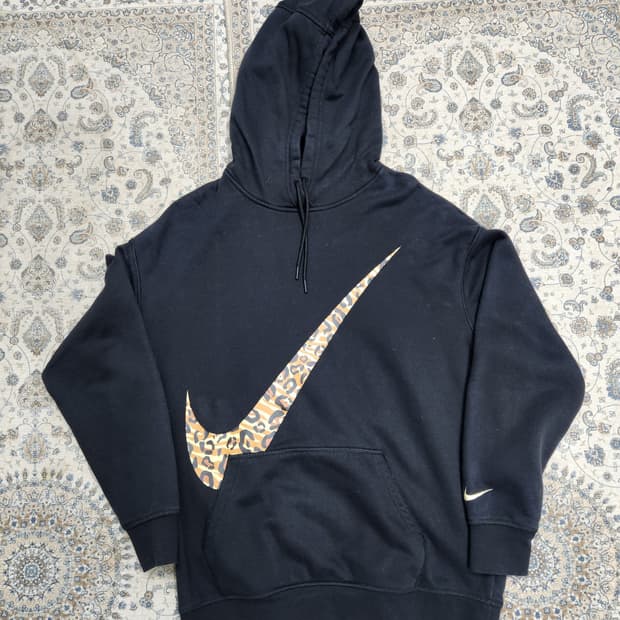 나이키 블랙 레오파드 애니멀 빅 스우시 후드티 M (77까지가능)