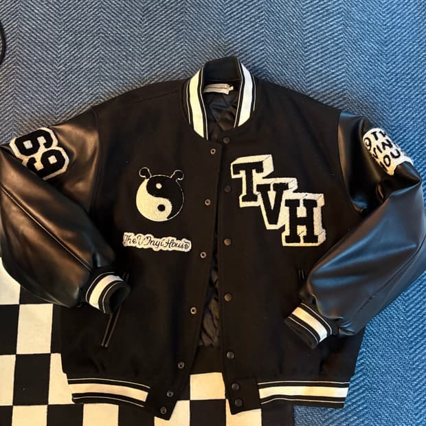 더바이닐하우스 바시티L