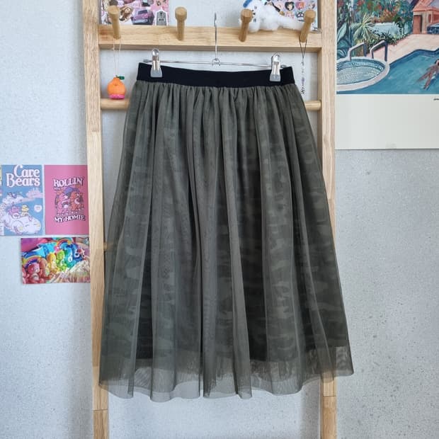 JPN Olive Tulle Layer Skirt