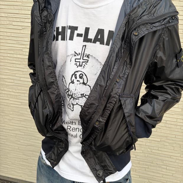 스톤아일랜드 글라스 자켓(양홍원 착용)