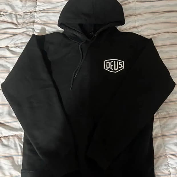 데우스 서울 후드티 M 새상품급
