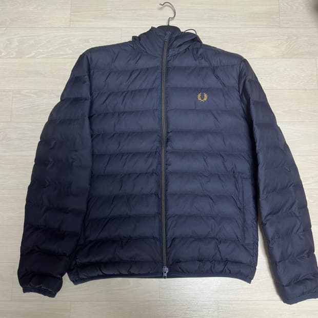 프레드페리 경량패딩navy(m)