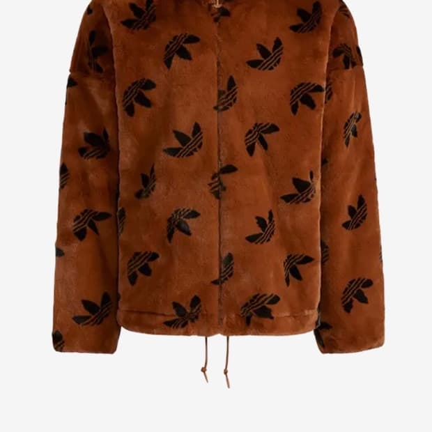 아디다스 모노그램 퍼 재킷 브라운