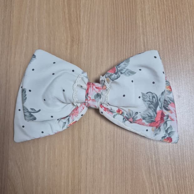 리즈리사 플로럴 리본브로치 아이보리칼라