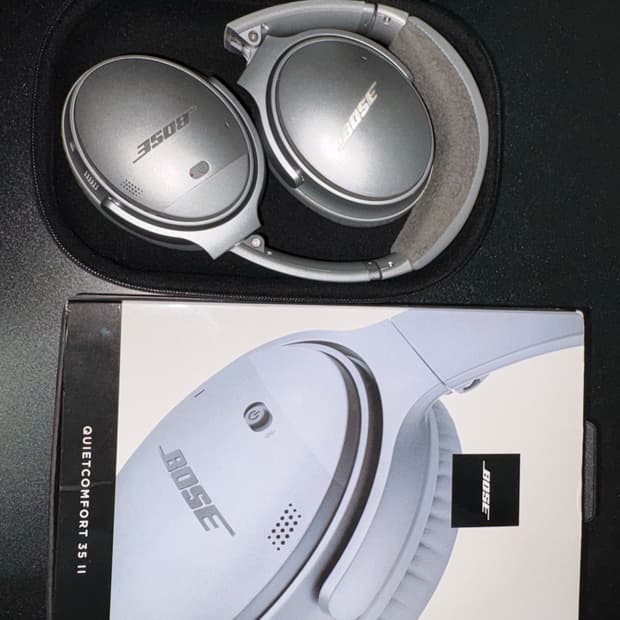 보스 QC35 II 실버헤드폰