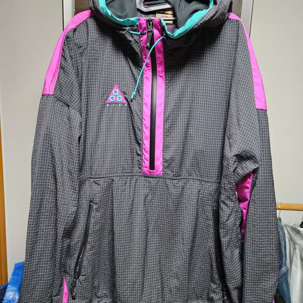 나이키 ACG 우븐 후드 자켓 앤트러사이트 바람막이 아노락