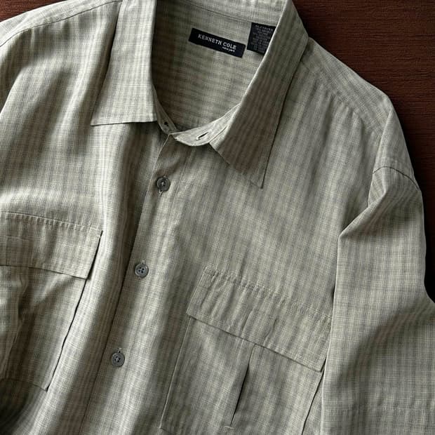 KENNETH COLE