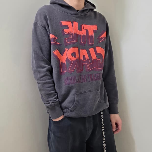 RNA 차콜 그레이 러기드 후드 티셔츠