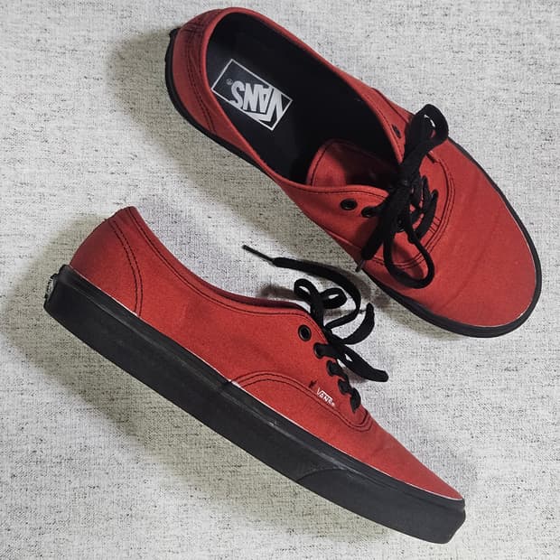 반스 어센틱 레드 블랙