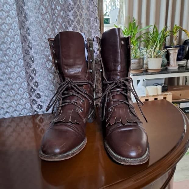 저스틴 레이스업 부츠