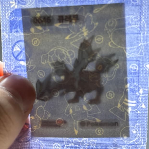 포켓몬 30주년 띠부씰 개봉 전 큐레무