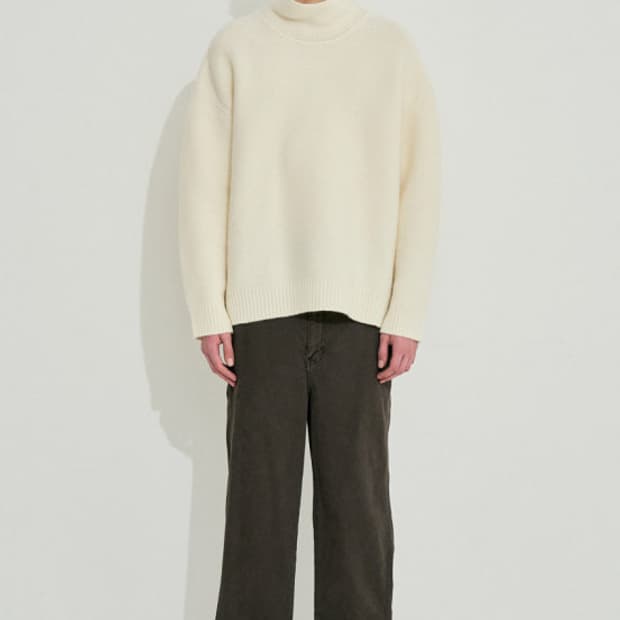 타임 옴므 알파카  터틀넥 니트 