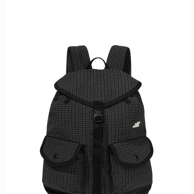 썬러브 익스플로러 데이백팩 블랙그리드