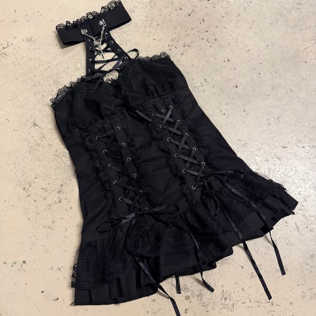 Drug honey choker eyelet detail top