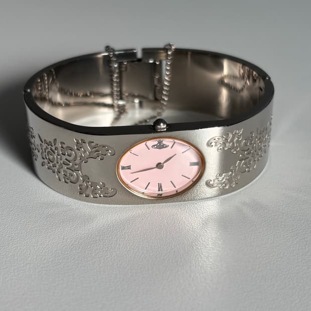 비비안웨스트우드 팔찌 시계