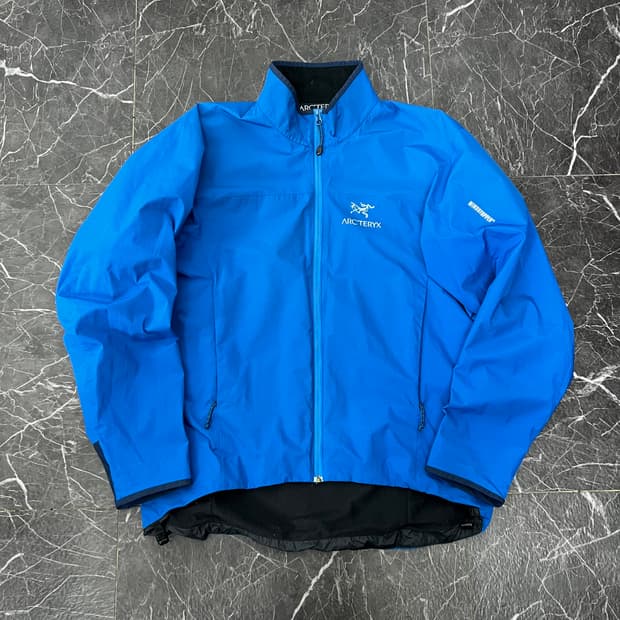 아크테릭스 로고 윈드스토퍼 자켓 블루
