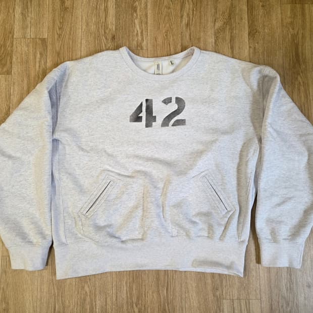 SPORT SWEATSHIRT - H.G. L 사이즈