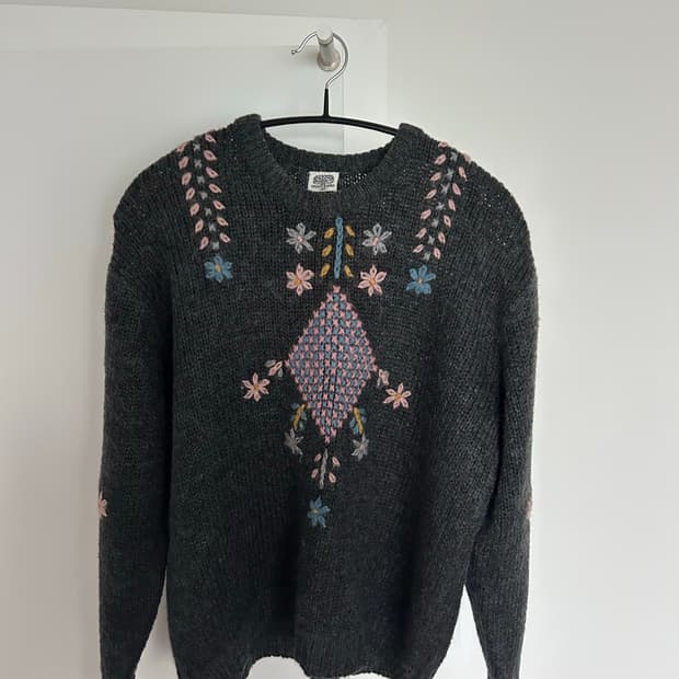 빈티지 자수니트