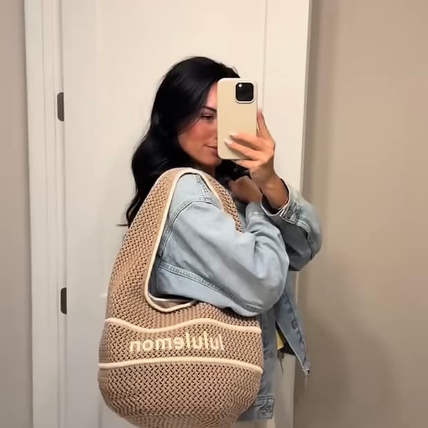 룰루레몬 크로셰 숄더백 넛맥