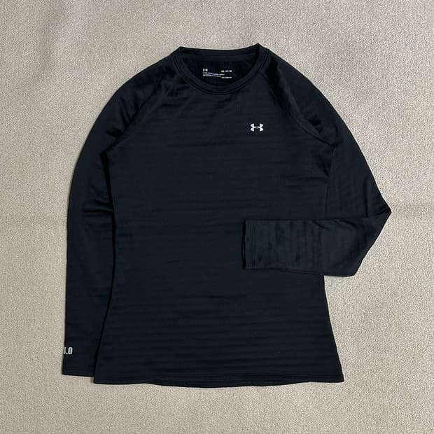언더아머 콜드기어 긴팔티