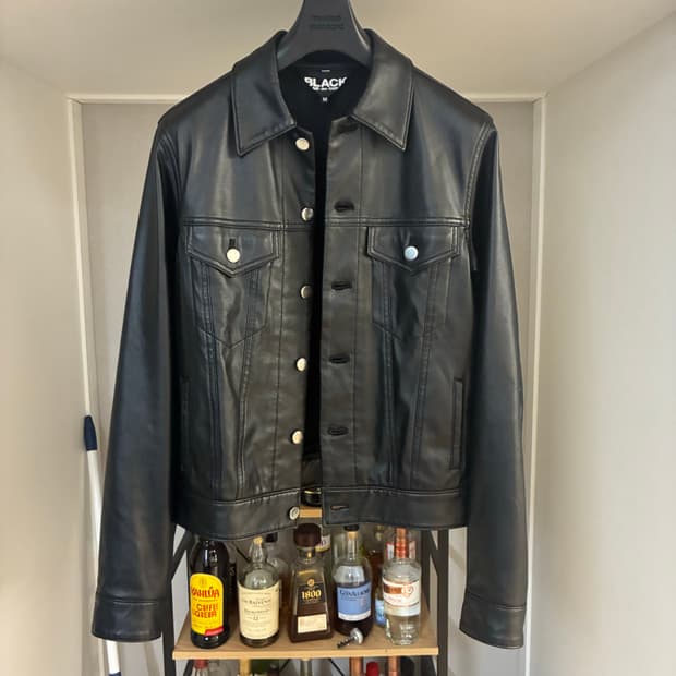 꼼데가르송 블랙 레더 트러커 자켓 m