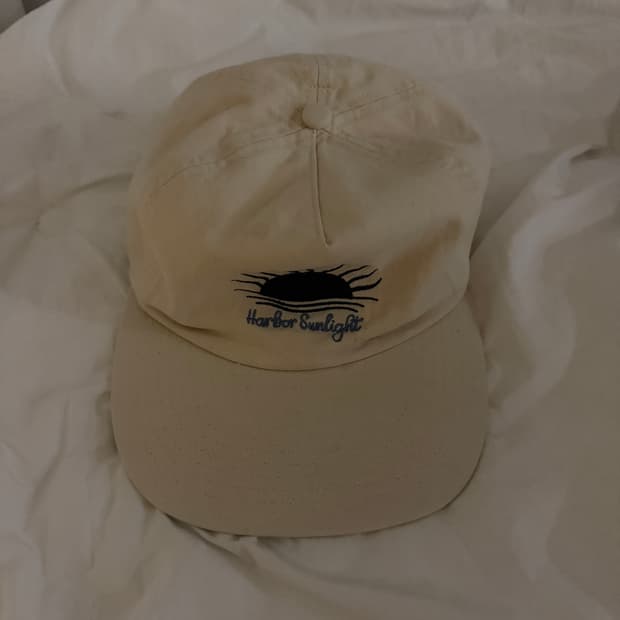 헬로썬라이즈 모자