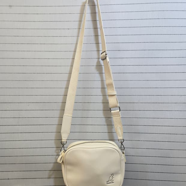 캉골 아이보리 미니 크로스백