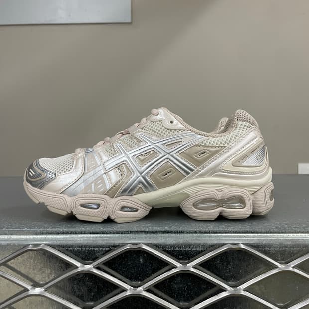 아식스 젤 님부스9 미네랄 베이지 230