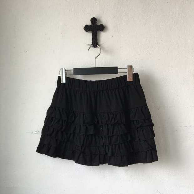 Frill layer skirt