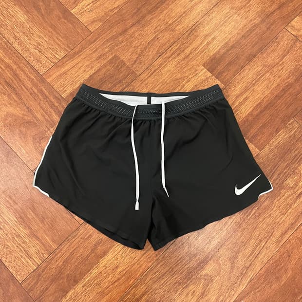 나이키 에어로스위프트 쇼츠