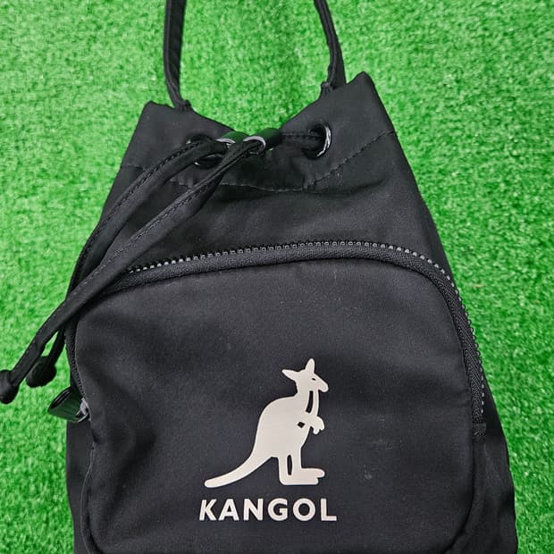 캉골 블랙 드로우스트링 미니백