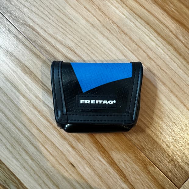 프라이탁 F213 미니메신저백 새상품 팝니다