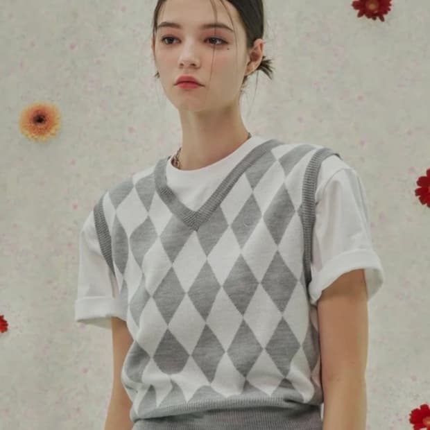 팬시클럽 아가일 니트베스트