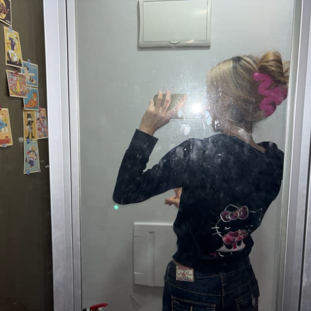 갸루 헬로키티 벨벳 후드집업