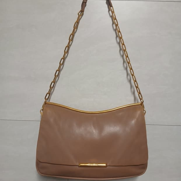 미우미우 체인 숄더백