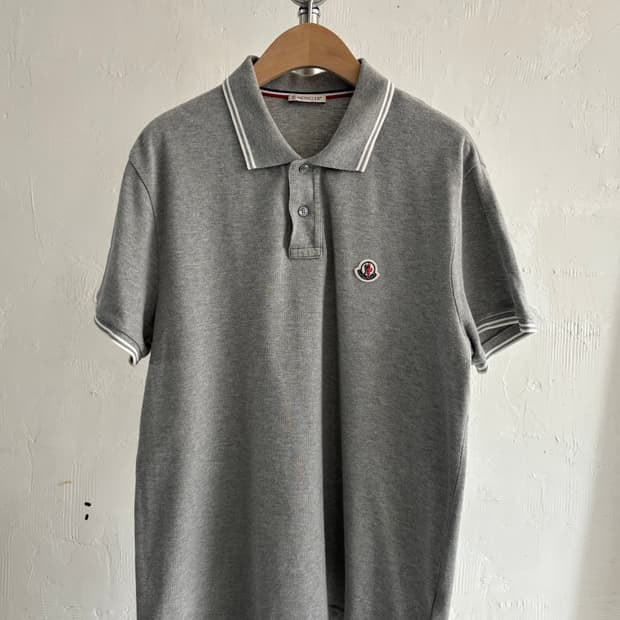 Moncler 몽클레르 그레이 카라 티셔츠