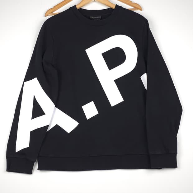 아페쎄(A.P.C) 빅로고 프린팅 코튼 맨투맨 블랙 (L)