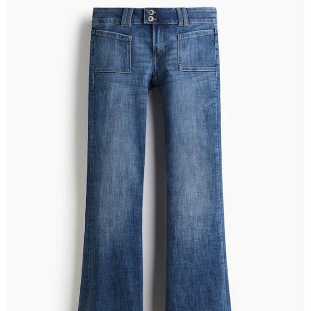 [38] H&M 로라이즈 플레어 진 데님블루 