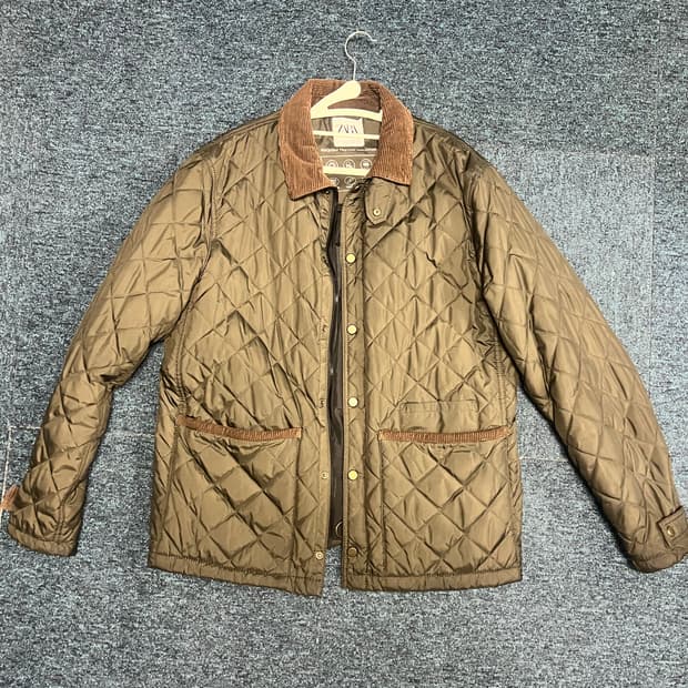 자라 퀼팅자켓 42사이즈